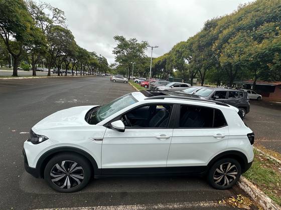 VOLKSWAGEN T-CROSS 1.0 200 TSI TOTAL FLEX COMFORTLINE AUTOMÁTICO
